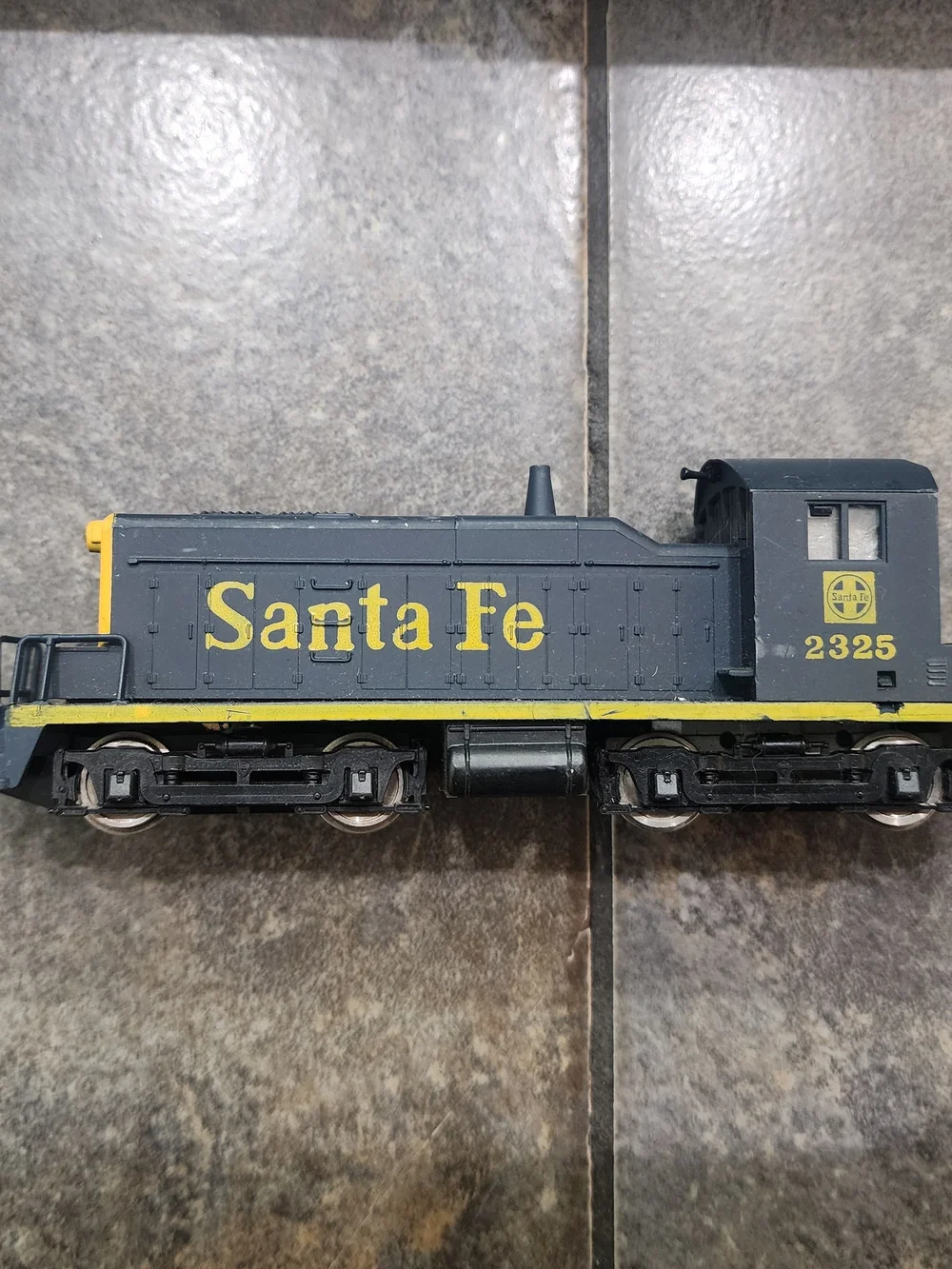 Model Train Lot Of 6 HO Scale Freight Cars New- Walthers, Roundhouse, Etc.